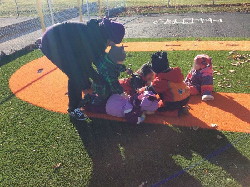 Service 5 - Garderie la fée des étoiles